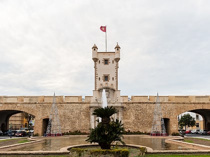 puerta de tierra cadiz