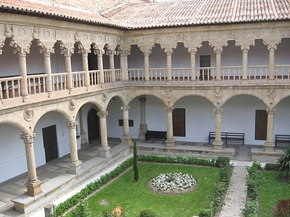 convento de las duenas salamanca