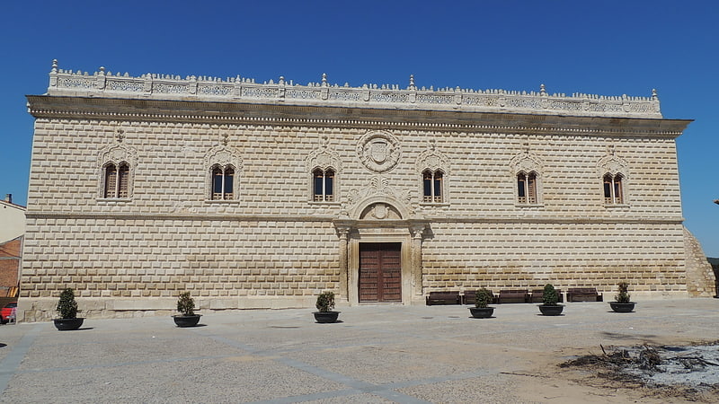 palacio de los duques de medinaceli cogolludo