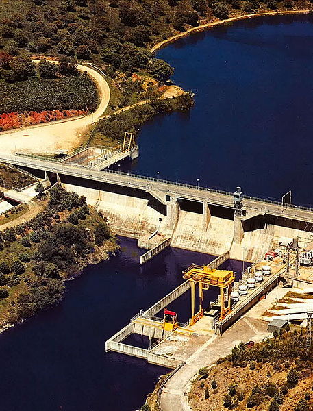Arrocampo Reservoir