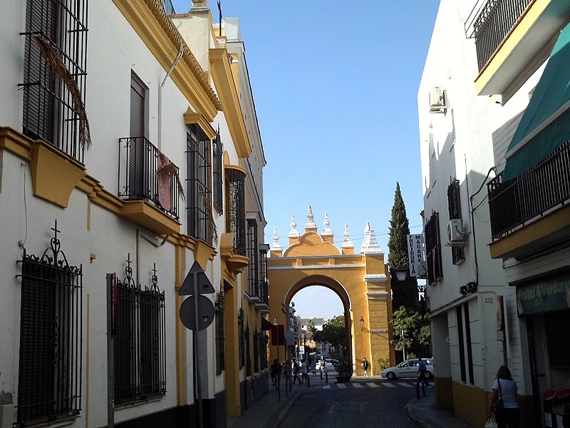 Porte de la Macarena