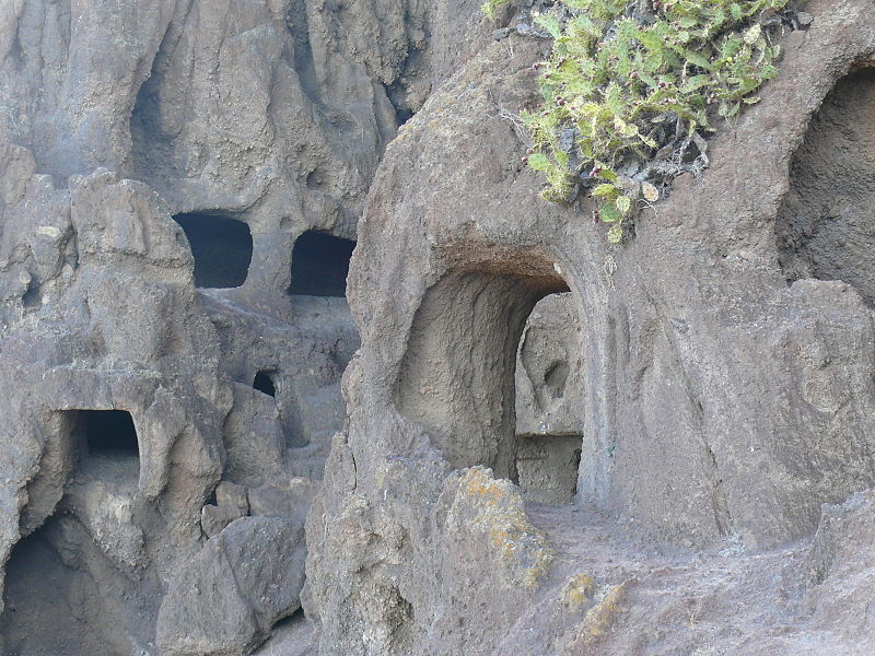 Four Doors cave site