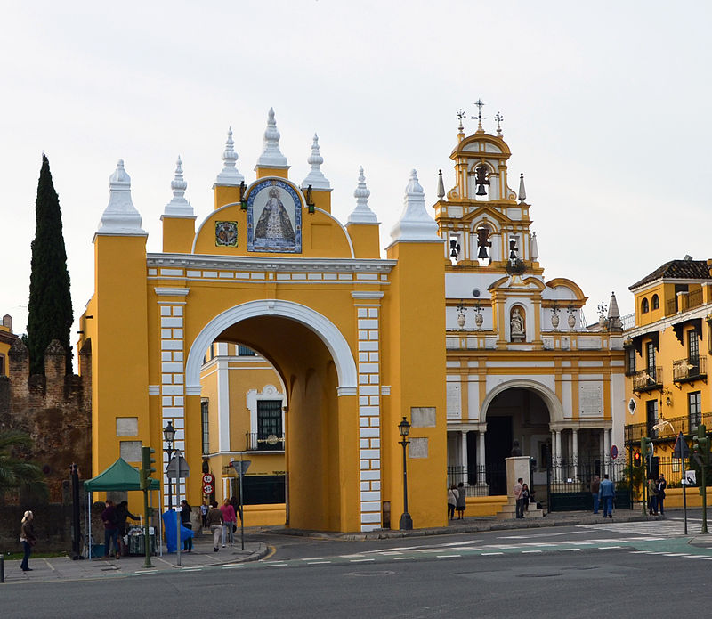 Porte de la Macarena