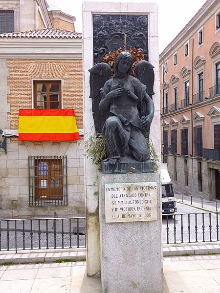 Monument to victims of the attack against Alfonso XIII