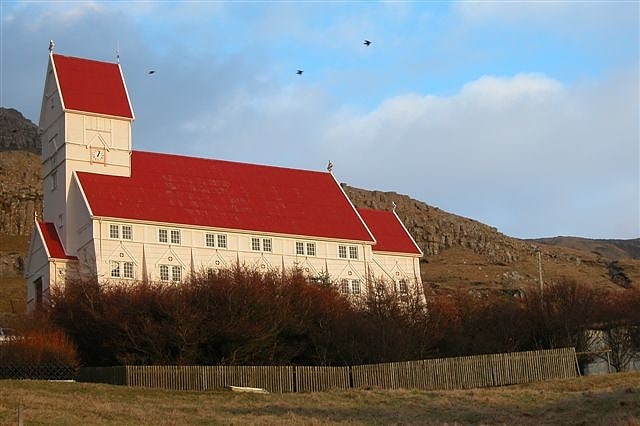 church of tvoroyri