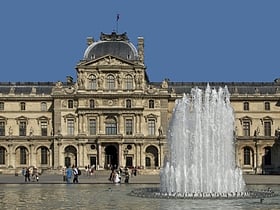 museo del louvre paris