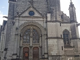 saint symphorien church tours