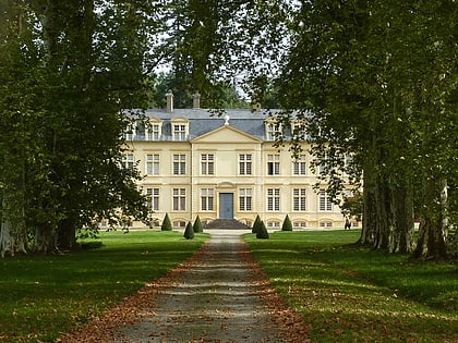 chateau damou