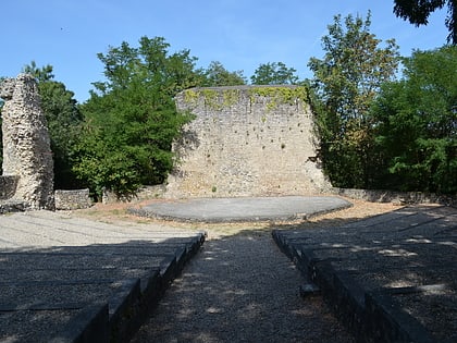 chateau de montluel