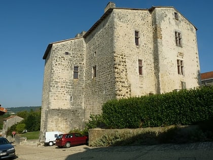 chateau de montbron