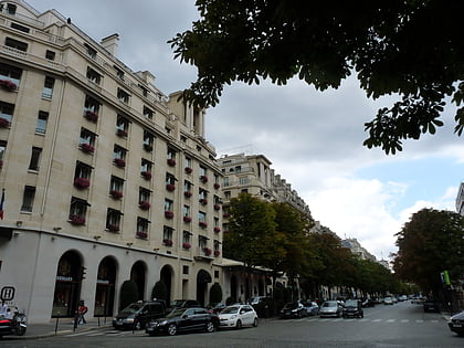 avenue george v paryz