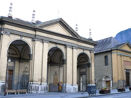 cathedrale saint jean baptiste de saint jean de maurienne