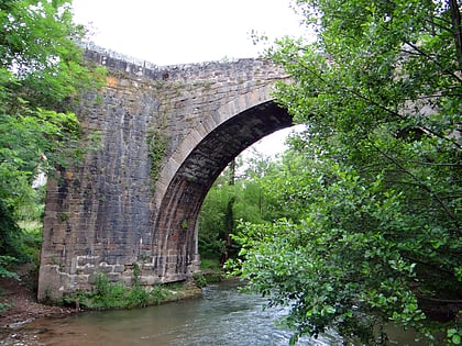 pont vieux de saint felix de sorgues