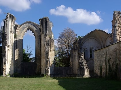 Ancienne abbaye Notre-Dame de la Couronne