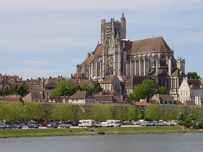 auxerre cathedral