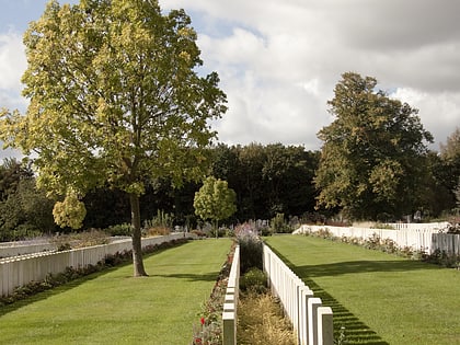 bailleul communal cemetery and extension