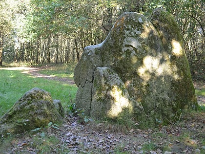 menhirs des dames de pierre pont saint martin