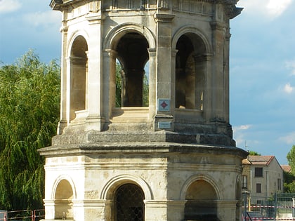 Fontaine - Château d'eau