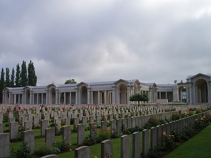 faubourg damiens british cemetery the arras memorial and the flying services memorial