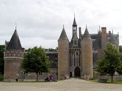 chateau du moulin lassay sur croisne