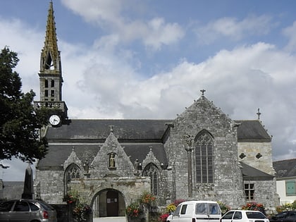 Quéménéven Parish close