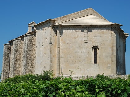 saint quenin chapel vaison la romaine