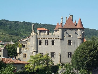 chateau de murol en saint amand saint amant tallende