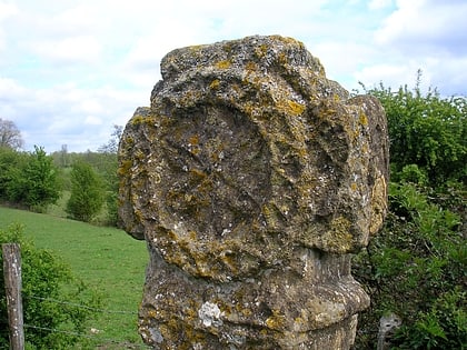 croix romane de grisy vendeuvre