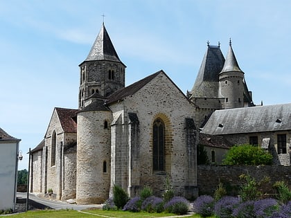 Église Saint-Pierre-ès-Liens de Jumilhac-le-Grand