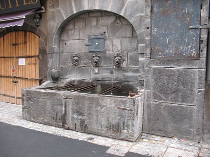 fontaine des lions clermont ferrand