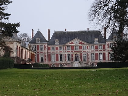 schloss guermantes bussy saint georges