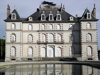 chateau de la valette de pressigny les pins