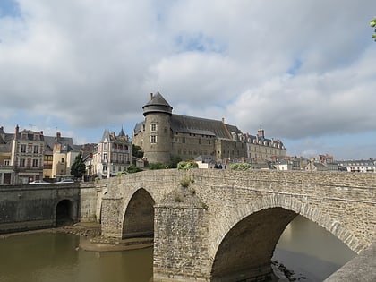 pont vieux laval