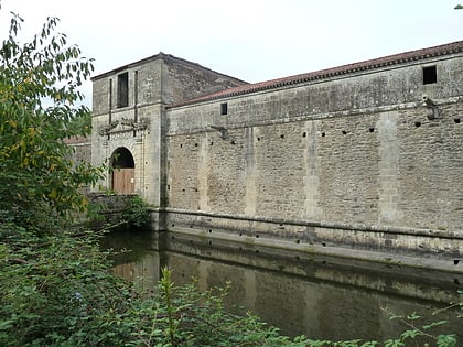 chateau de la citardiere mervent