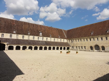 abbaye saint jean baptiste du moncel pontpoint