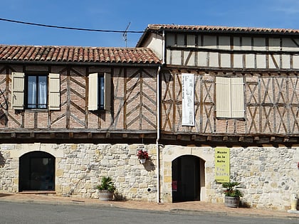 Musée de la Boîte Ancienne en Fer Blanc