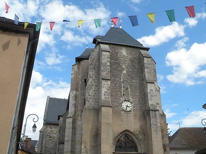 Église Saint-Amand de Saint-Amand-en-Puisaye