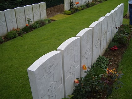 devonshire commonwealth war graves commission cemetery mametz