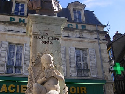 monument a claude tillier clamecy