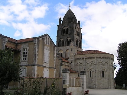 Église Saint-Gervais-Saint-Protais de Pérignac