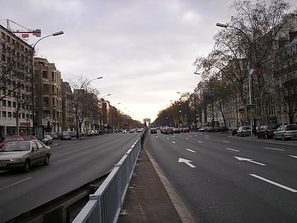 Avenue Charles-de-Gaulle
