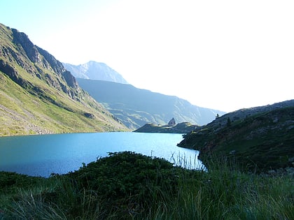 lac bleu dilheou park narodowy pirenejow