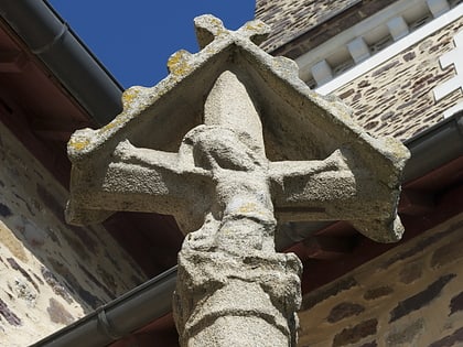 Croix de cimetière de Bréal-sous-Montfort
