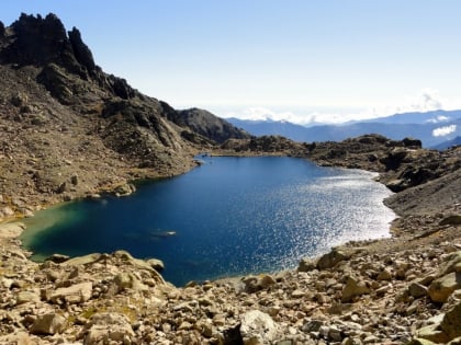 lac de bettaniella parc naturel regional de corse