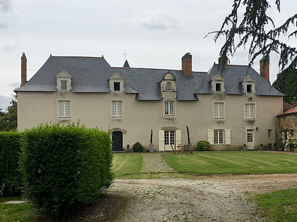 chateau du plessis pont saint martin