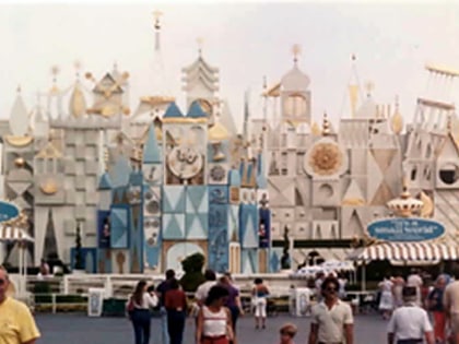 its a small world chessy