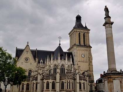 Église Notre-Dame de Beaufort-en-Vallée