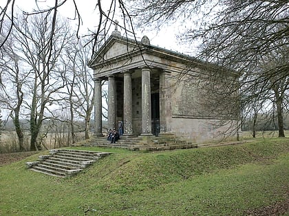 chapelle expiatoire du champ des martyrs brech