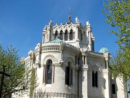 Basilique Sainte-Philomène