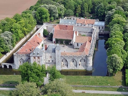 chateau de farcheville parc naturel regional du gatinais francais